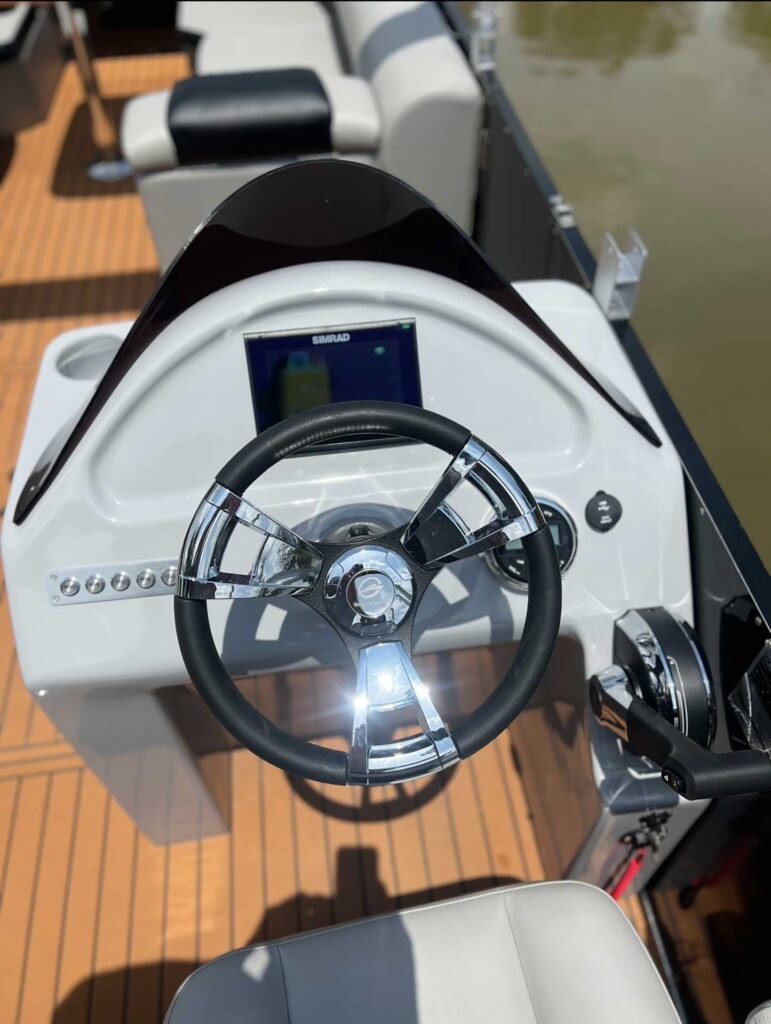 manta 190 steering wheel